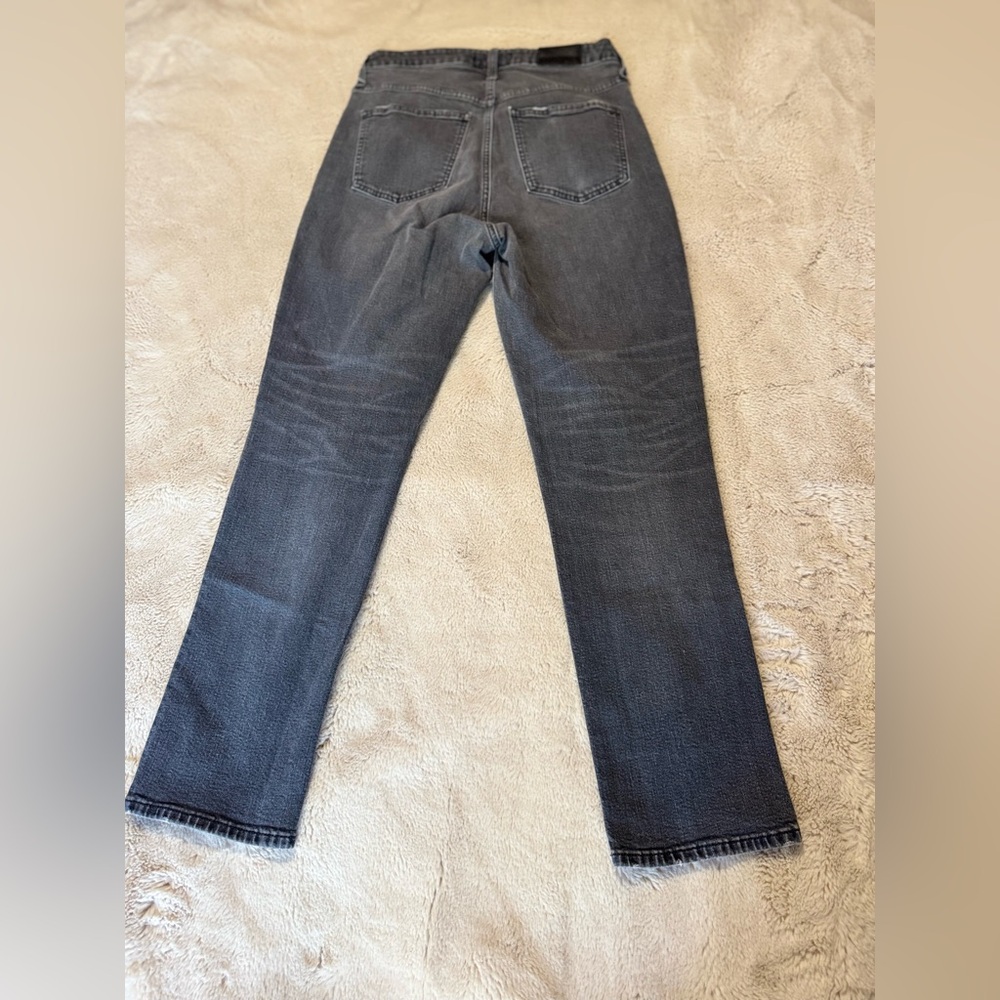 Madewell Curvy Perfect Vintage jeans. Size 28T - Picture 6 of 12